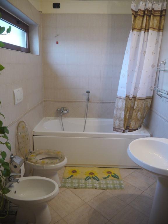B&B Green Home 피우미치노 객실 사진